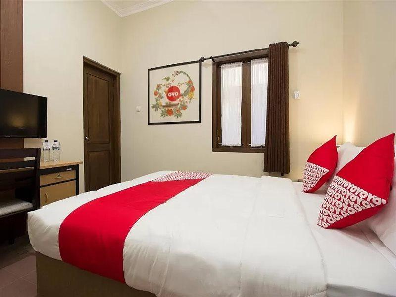 Oyo 572 Omah Gedongkuning Syariah Homestay Yogyakarta Kültér fotó