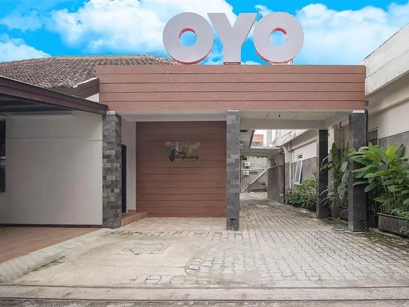 Oyo 572 Omah Gedongkuning Syariah Homestay Yogyakarta Kültér fotó