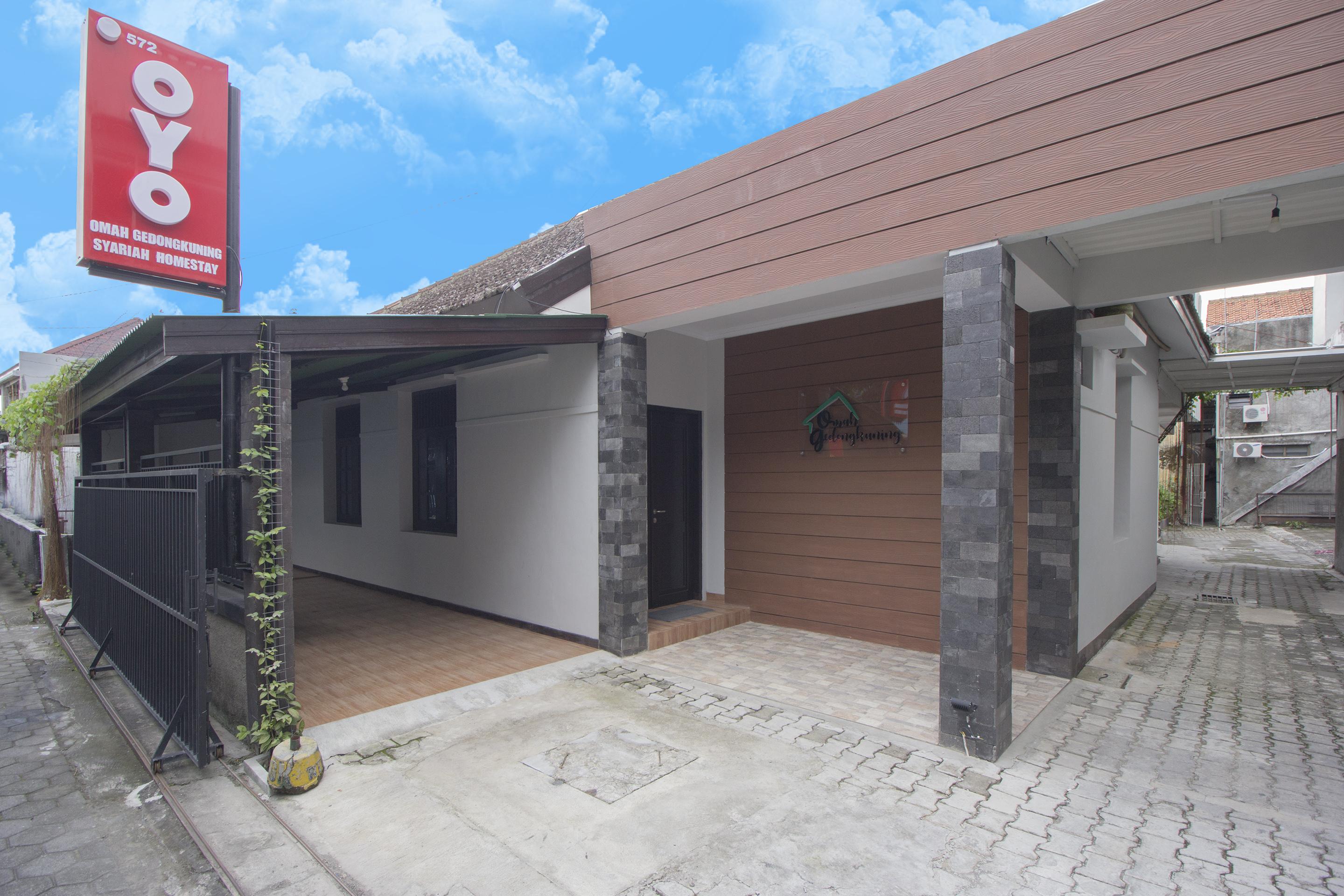 Oyo 572 Omah Gedongkuning Syariah Homestay Yogyakarta Kültér fotó